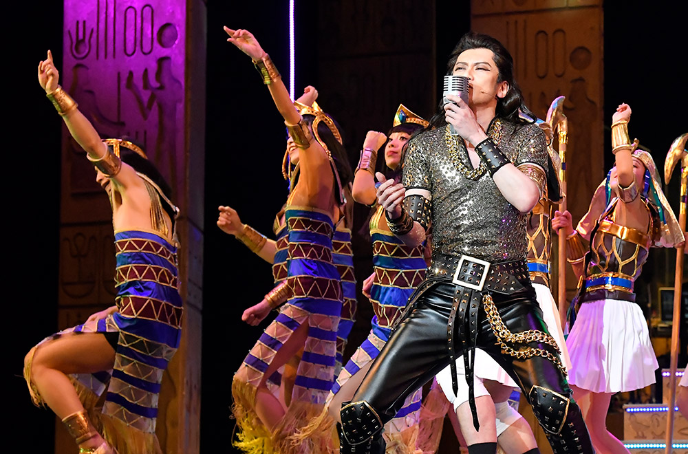 Joseph and His Amazing Technicolor Dreamcoat directed by Darren Yap, Tokyo